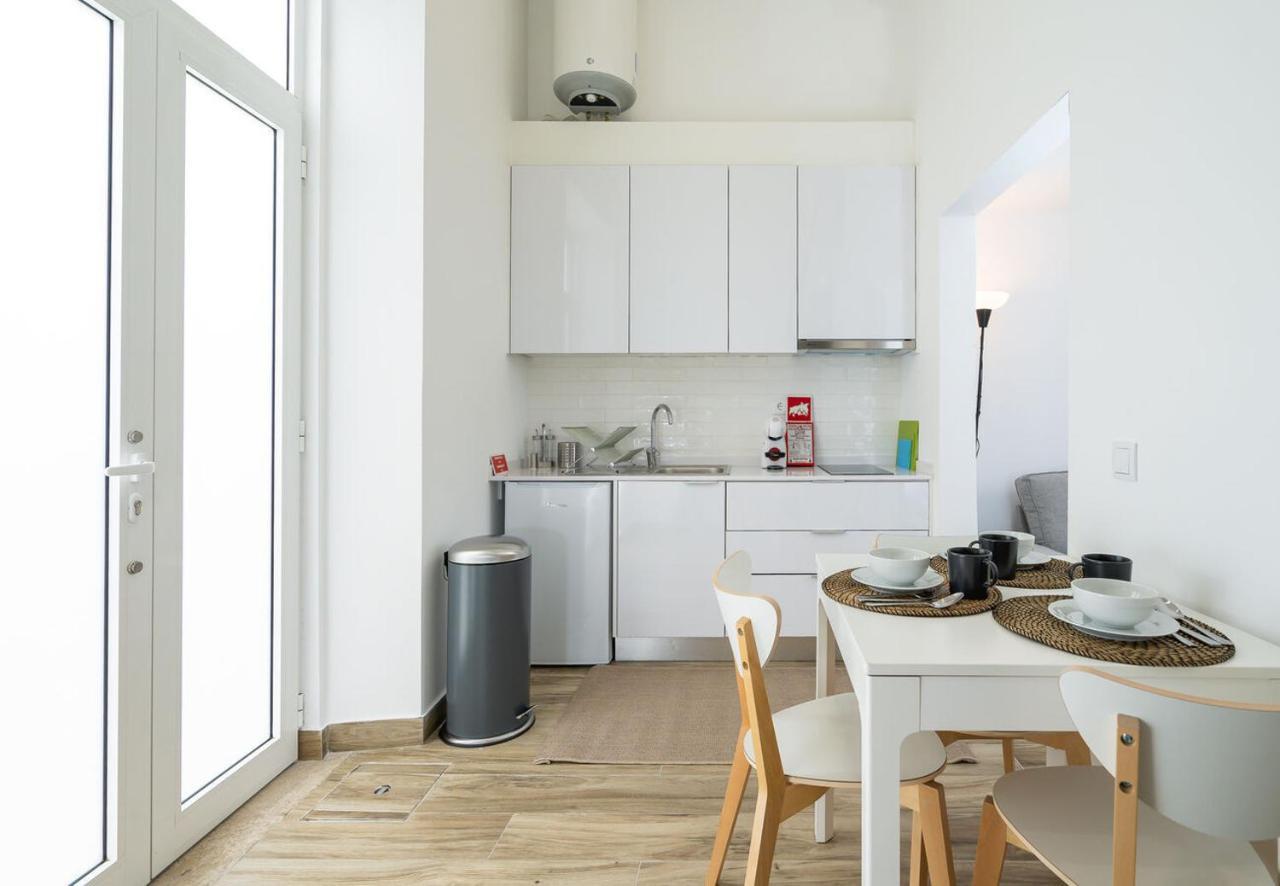 Tia Anica House II - Apartment With Terrace In Central Fuseta Beach Village Eksteriør billede