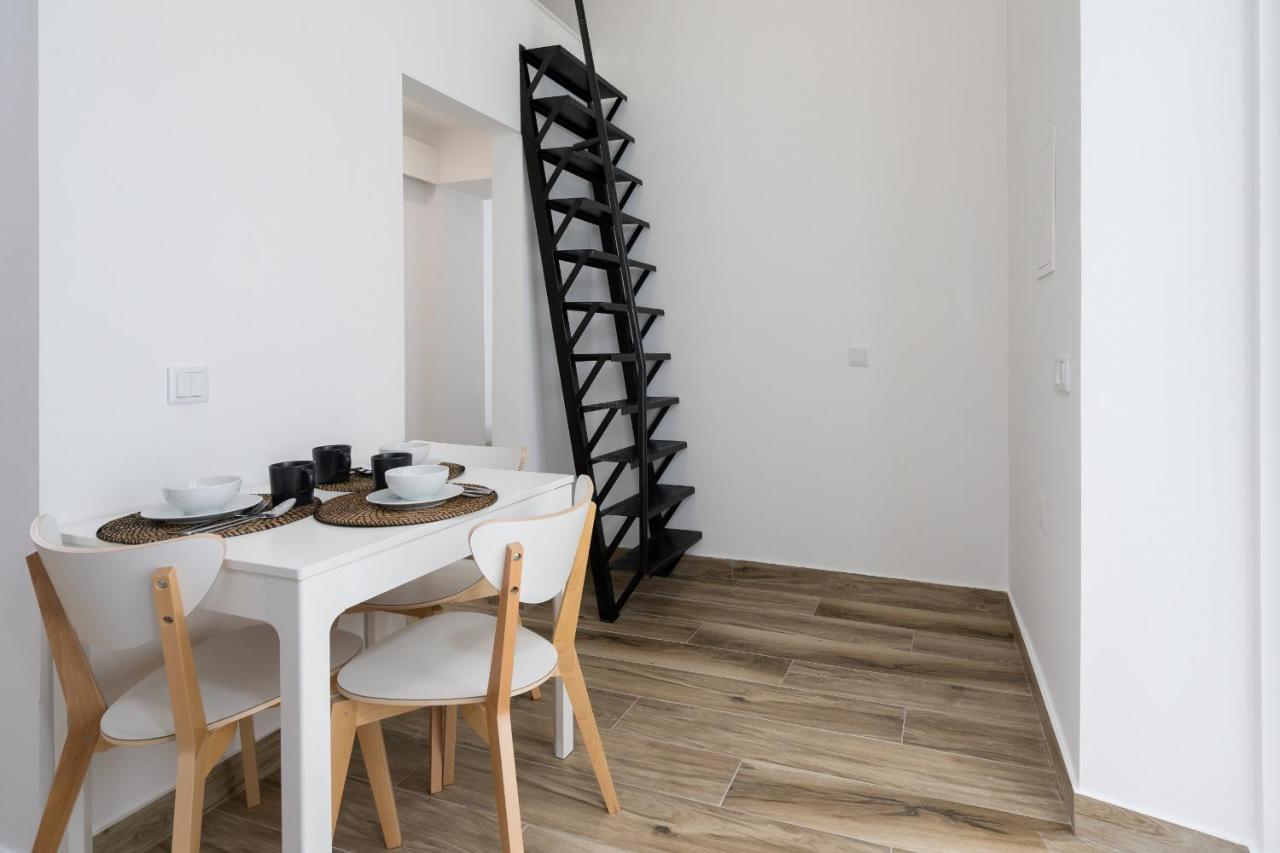 Tia Anica House II - Apartment With Terrace In Central Fuseta Beach Village Eksteriør billede